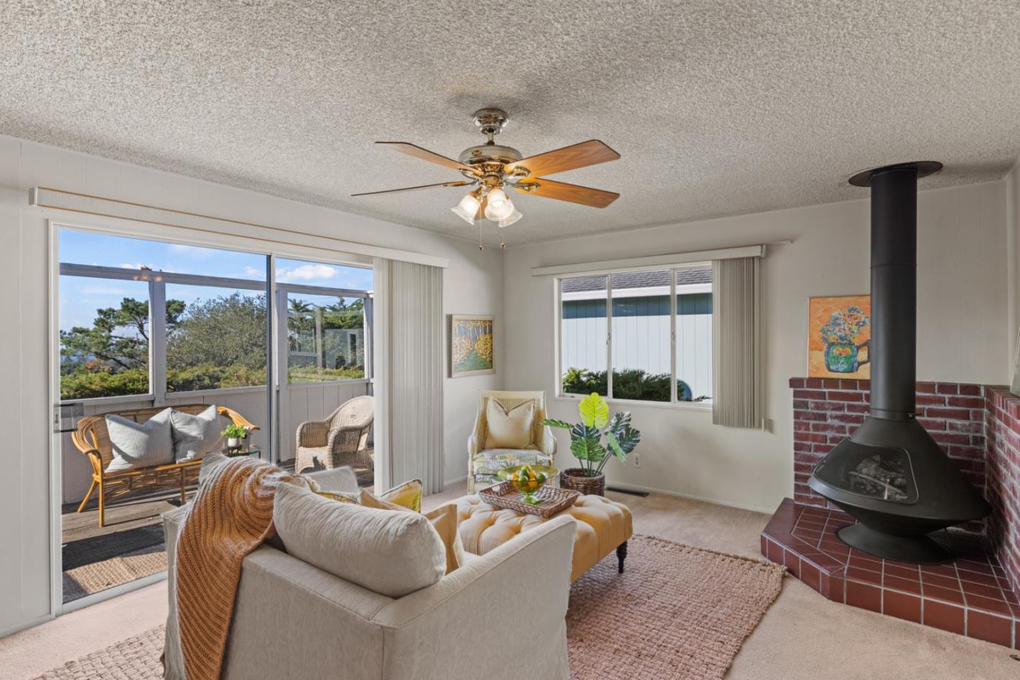 2828 Forest Hill BLVD