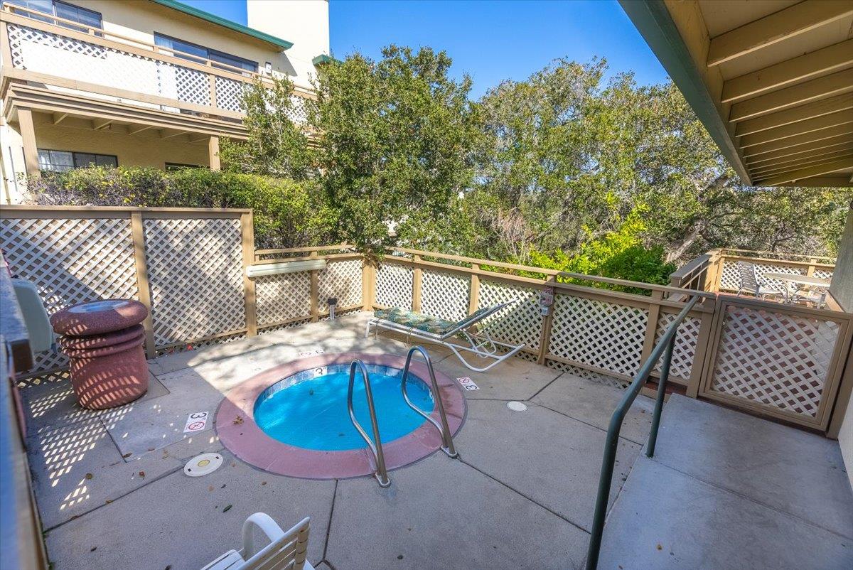 241 Quail Run CT