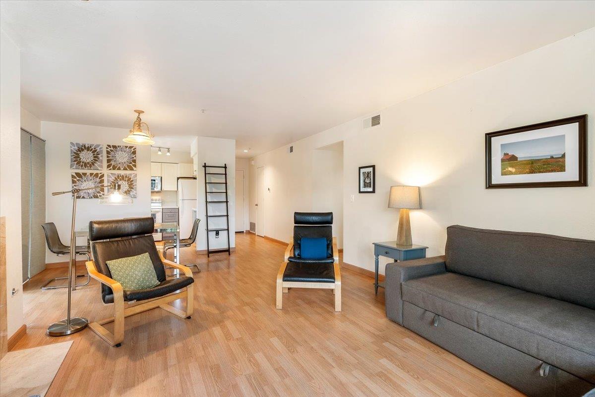 241 Quail Run CT