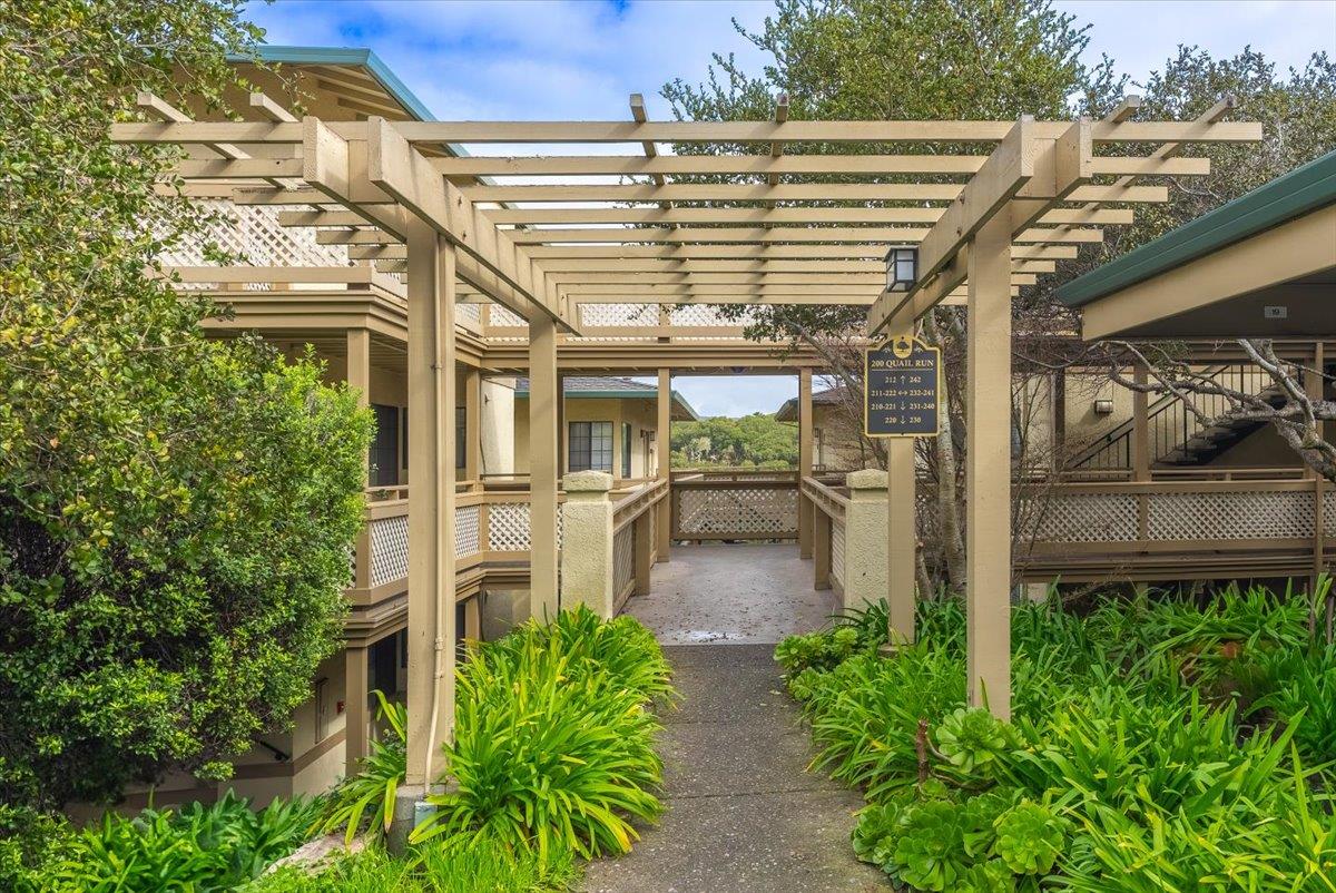 241 Quail Run CT