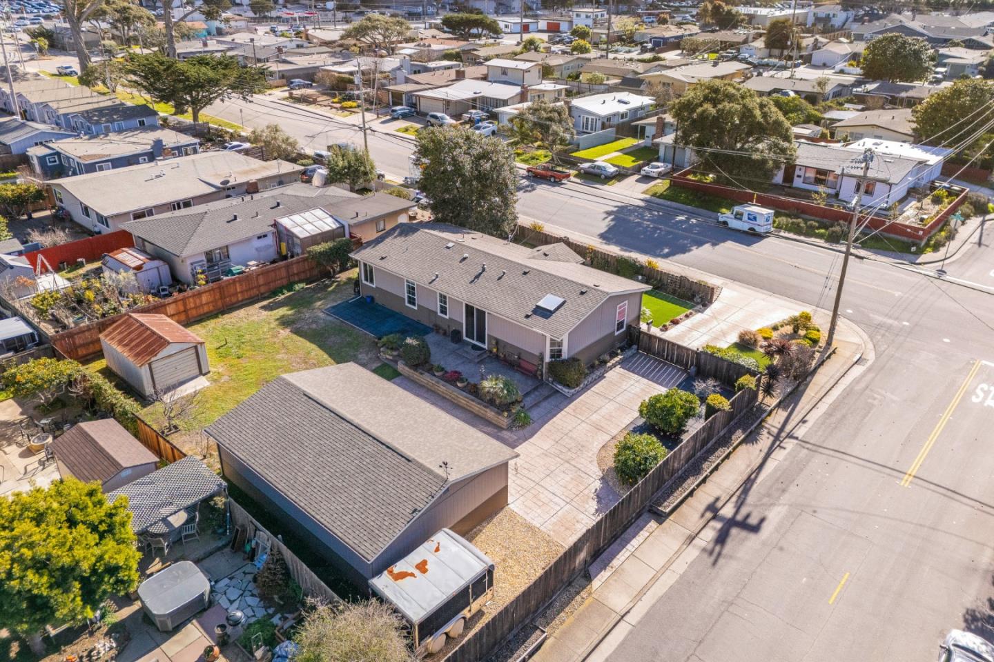 541 Casanova AVE