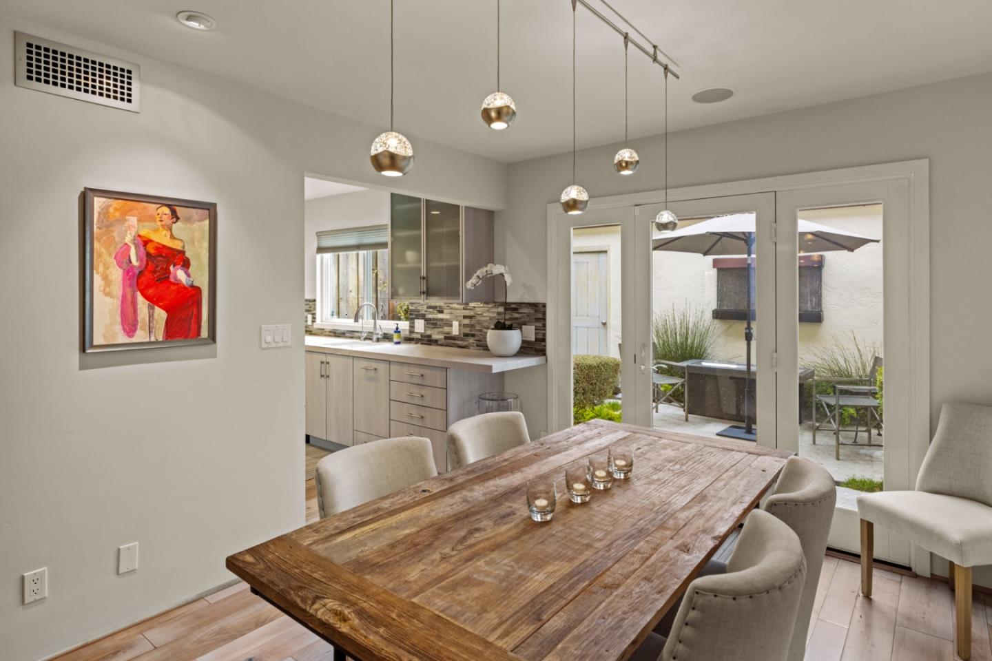 1007 Brentwood Court