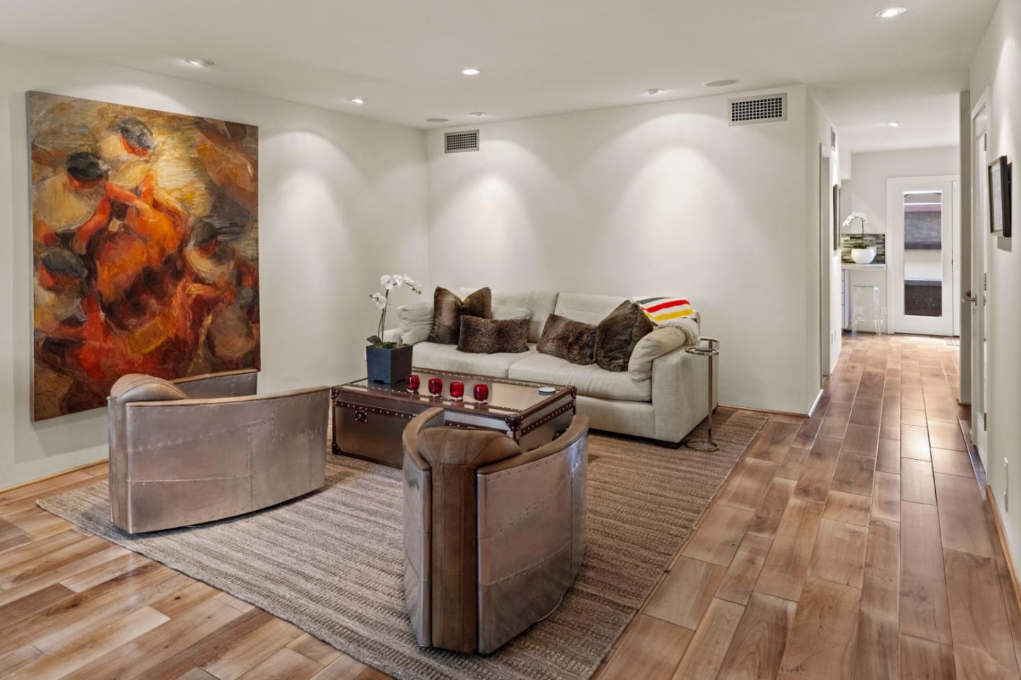 1007 Brentwood Court