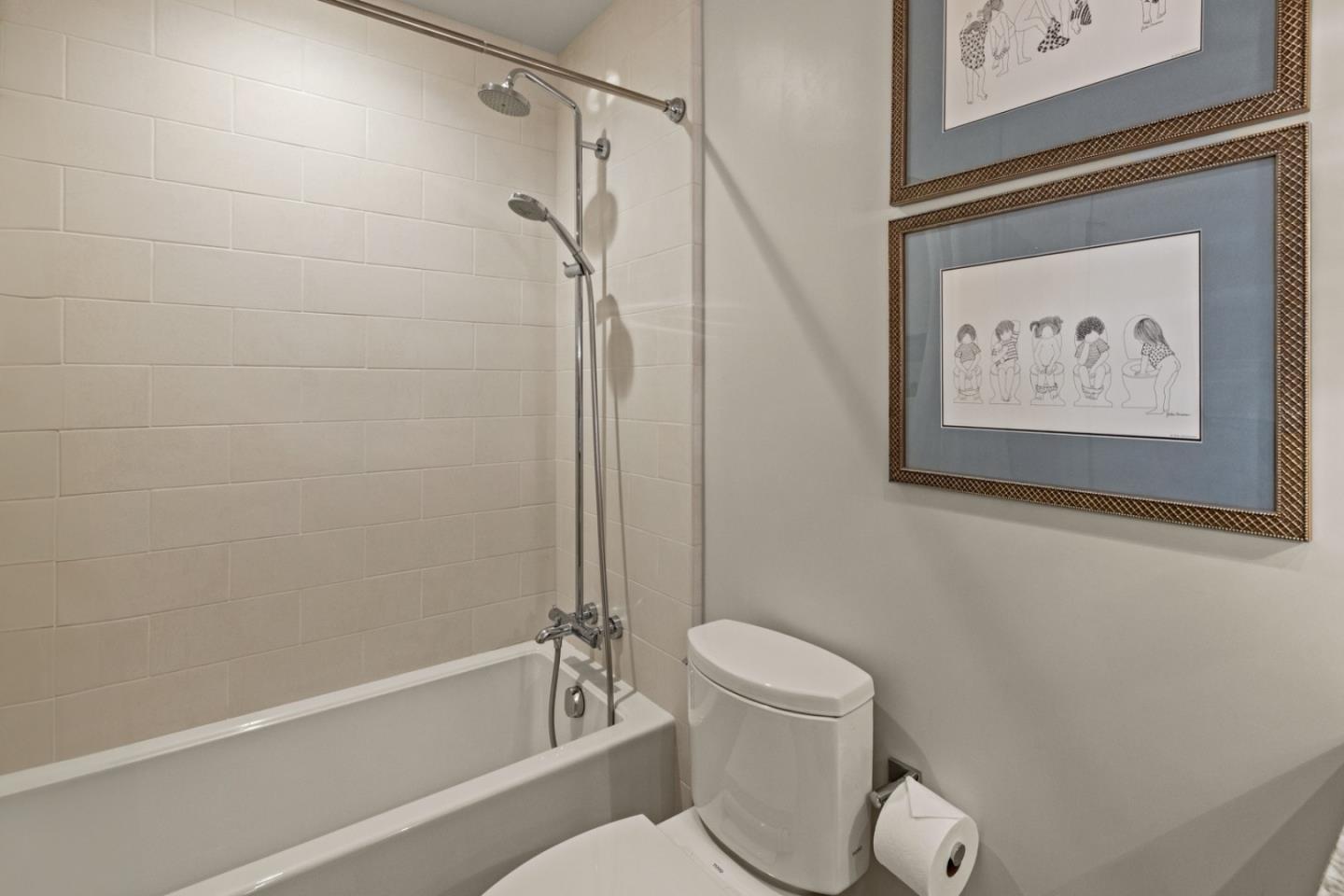 1007 Brentwood Court