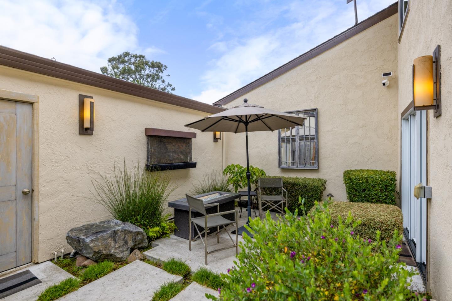 1007 Brentwood Court