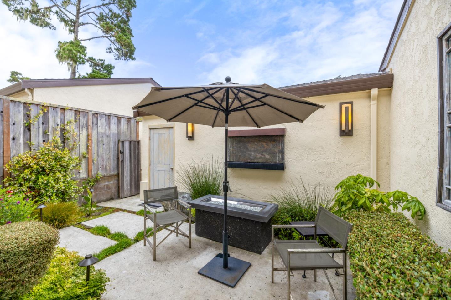 1007 Brentwood Court