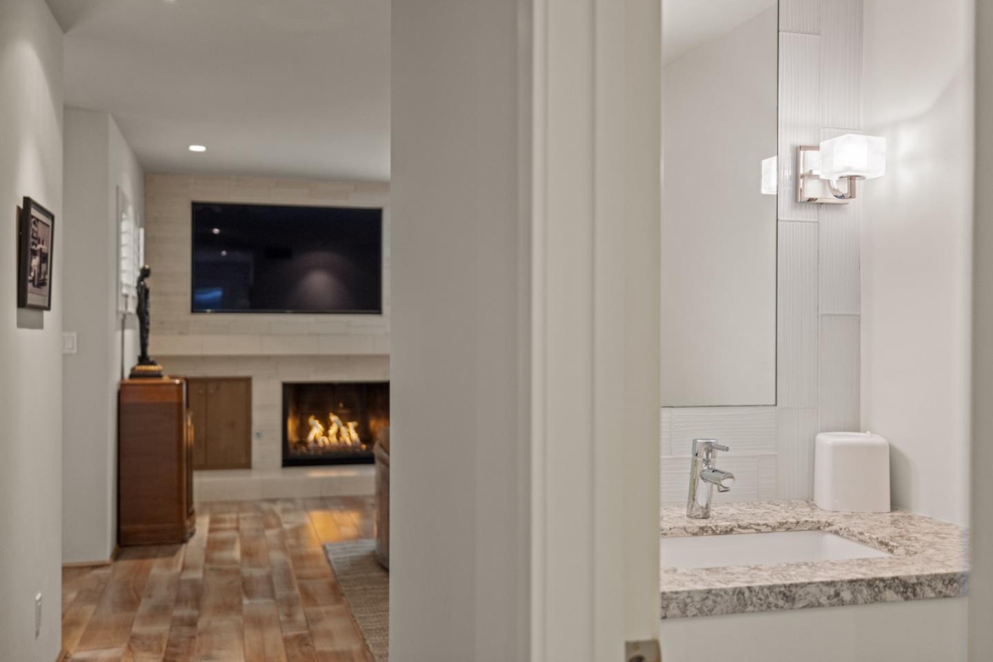 1007 Brentwood Court