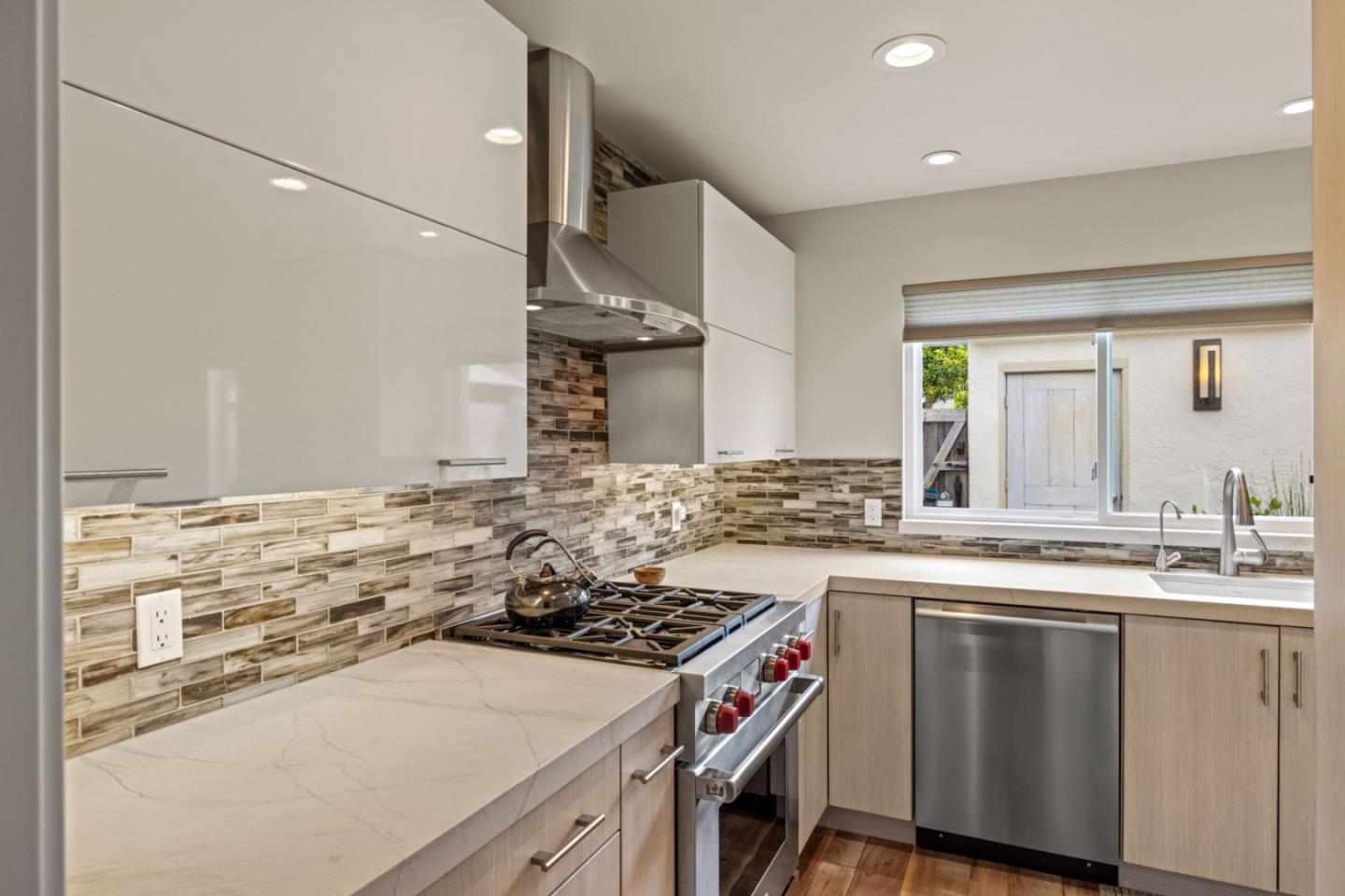 1007 Brentwood Court