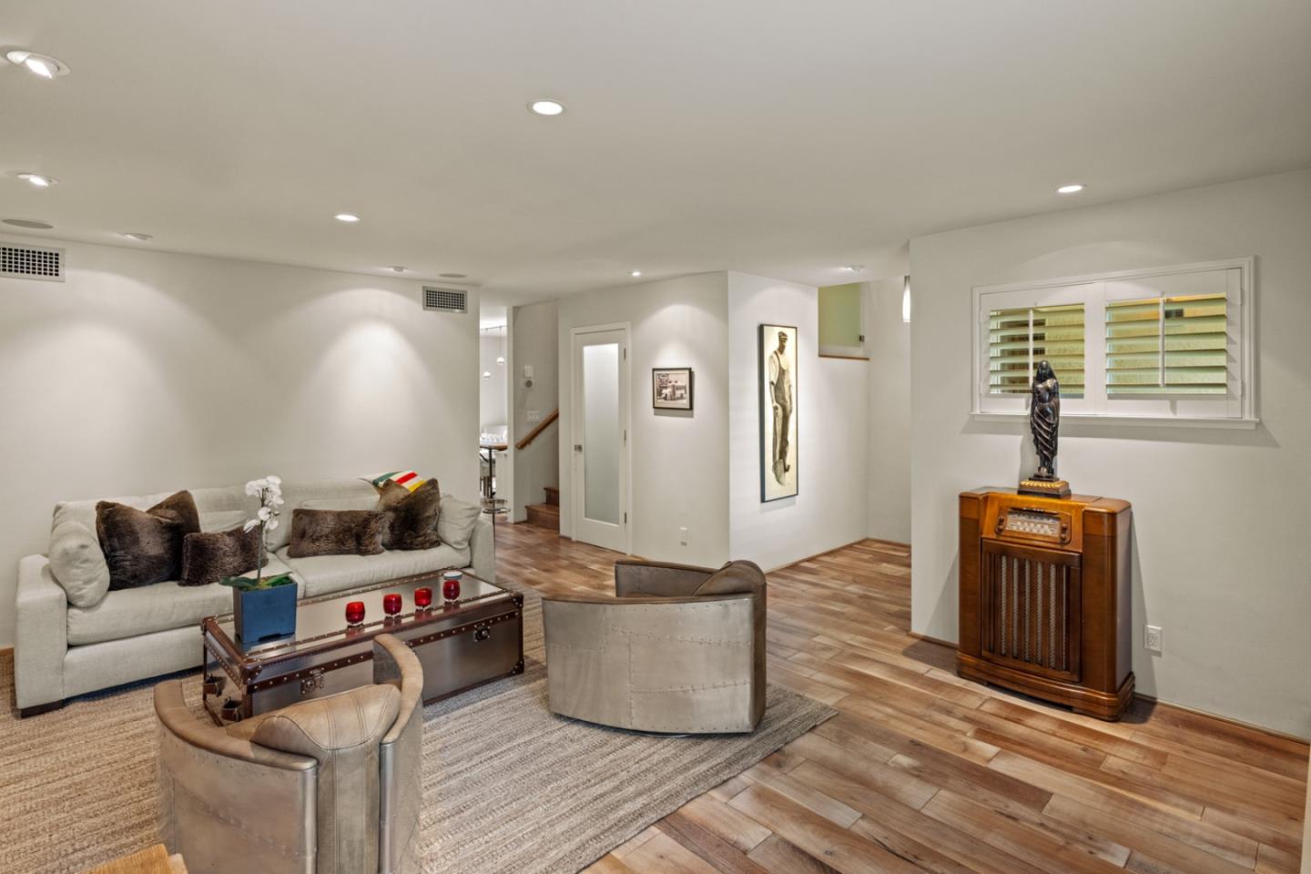 1007 Brentwood Court