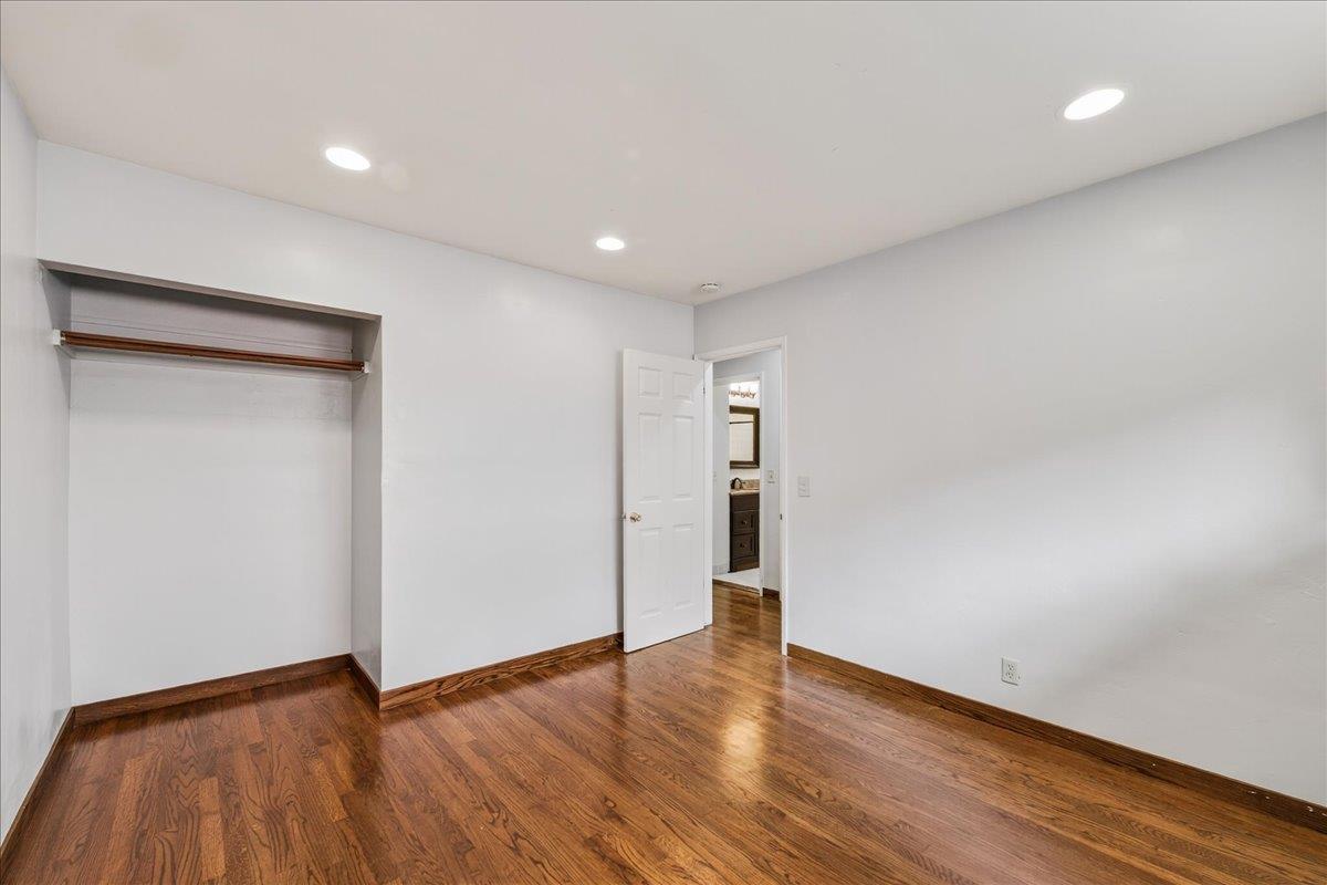 712 Sunset Drive