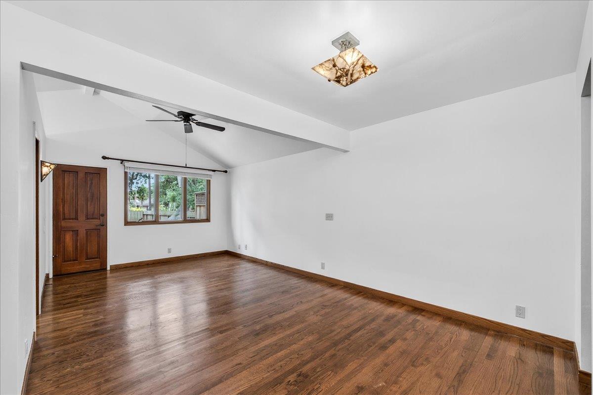 712 Sunset Drive