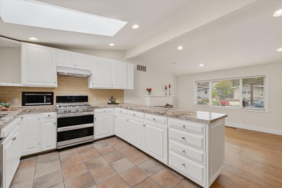 2065 Hacienda Street