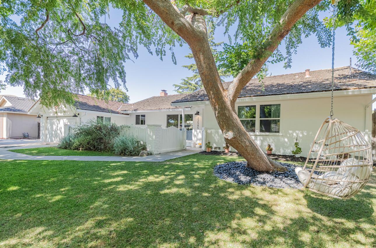 22585 Toreador Drive