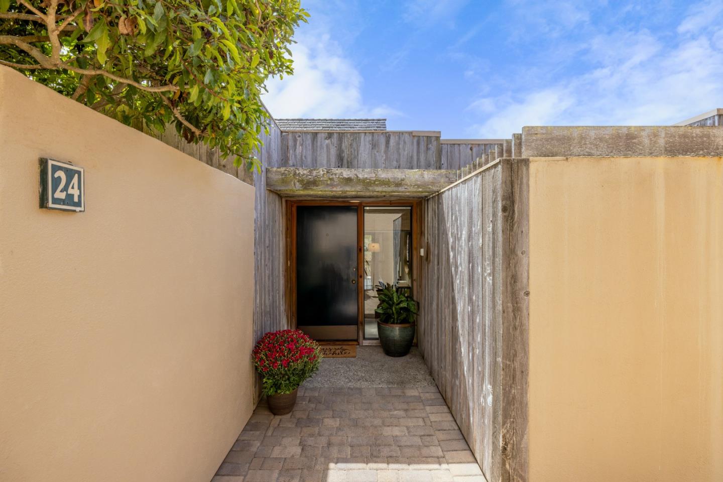 24520 Outlook Drive 24