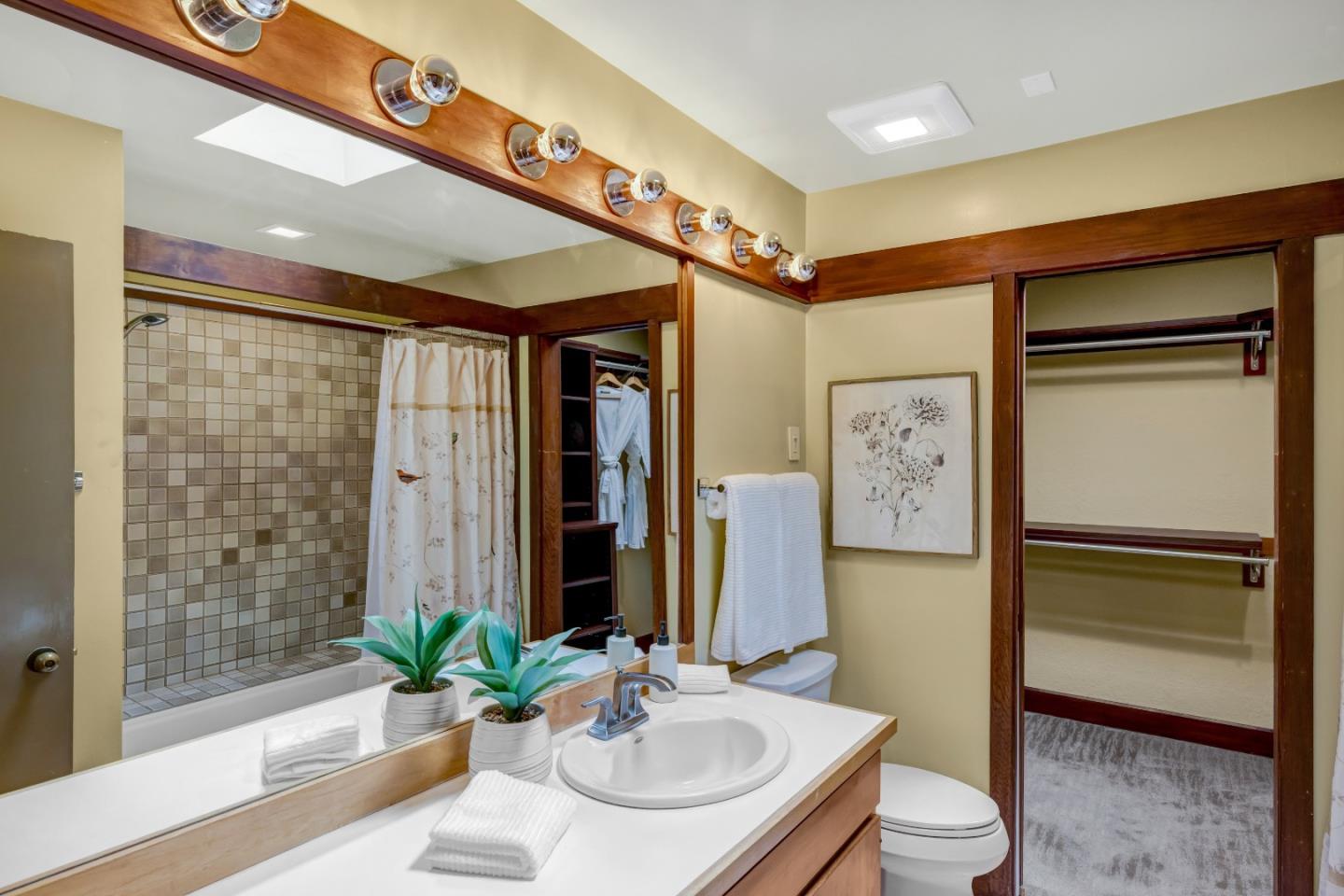 24520 Outlook Drive 24