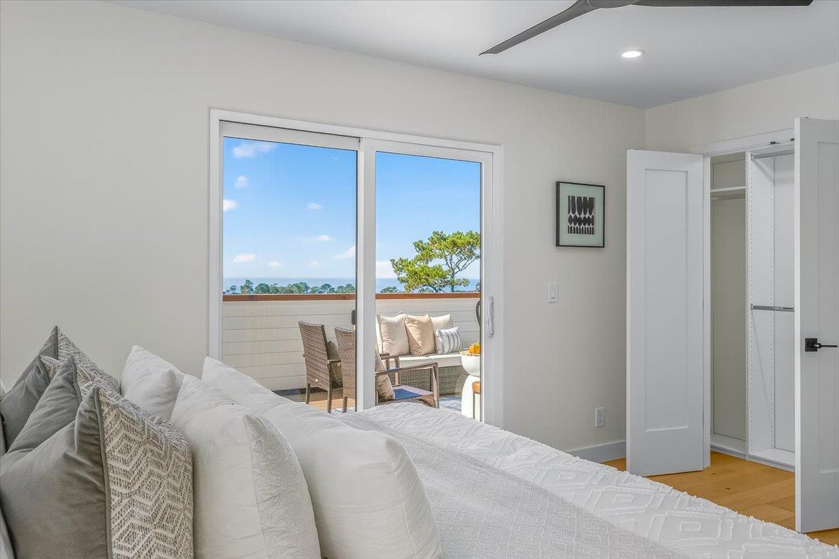 2828 Forest Hill Boulevard