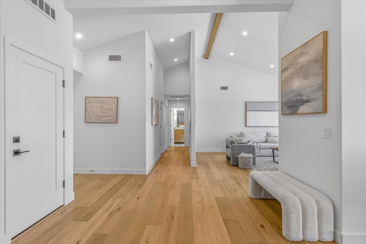 2828 Forest Hill Boulevard