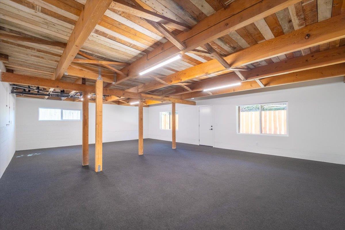 2828 Forest Hill Boulevard