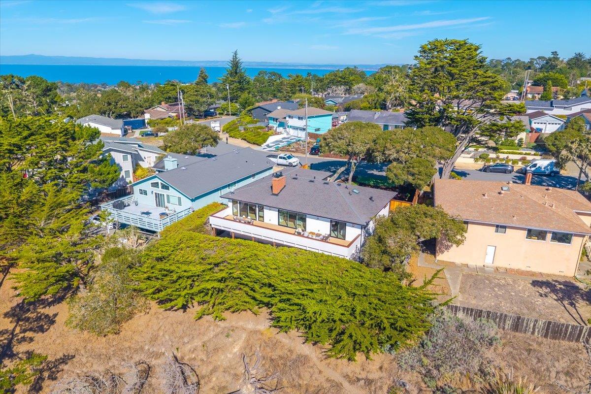 2828 Forest Hill Boulevard