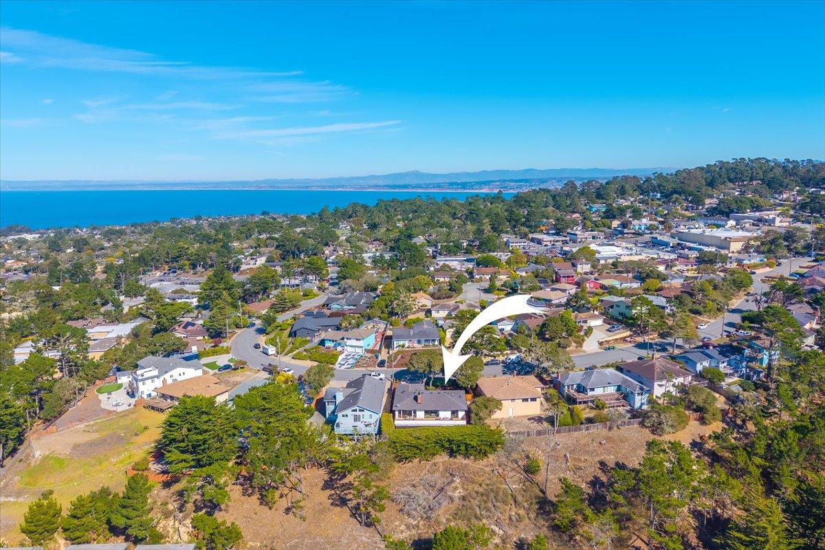 2828 Forest Hill Boulevard