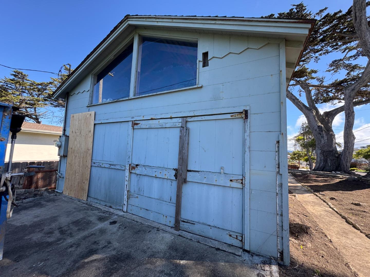 1046 Balboa Avenue