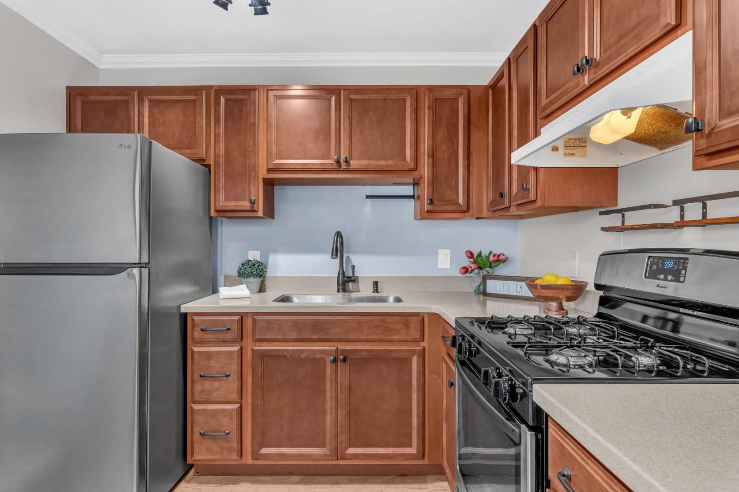 500 Glenwood Circle 313