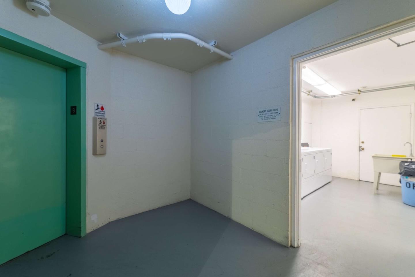 500 Glenwood Circle 313