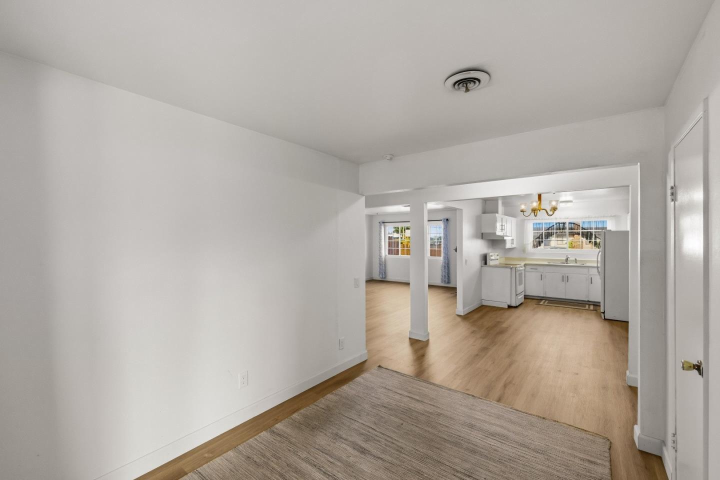 3092 Zanetta DR