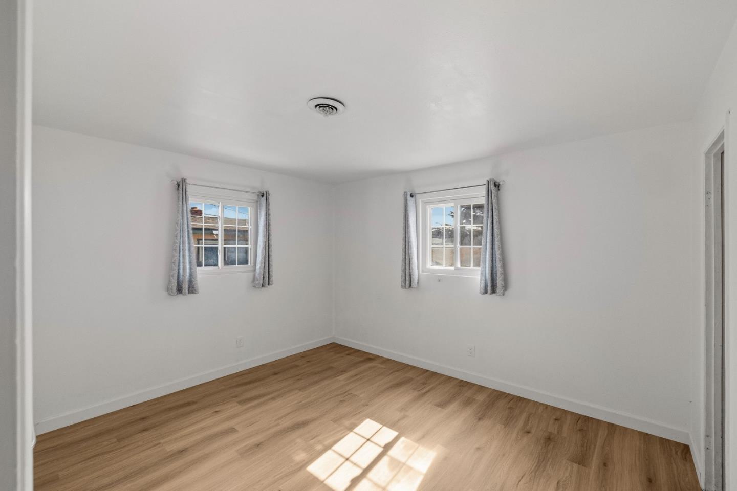 3092 Zanetta DR