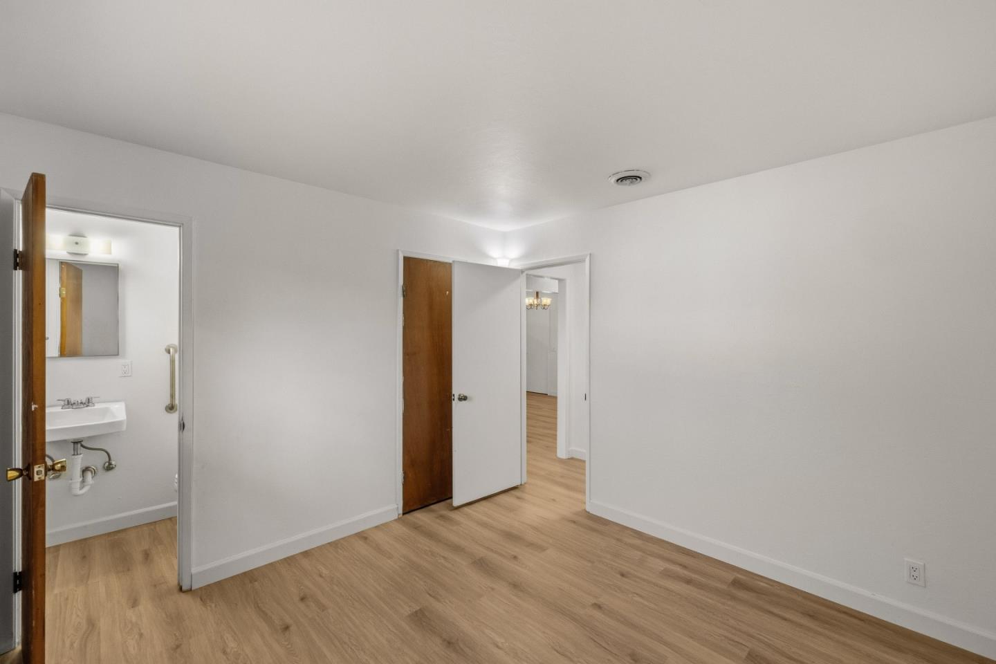 3092 Zanetta DR