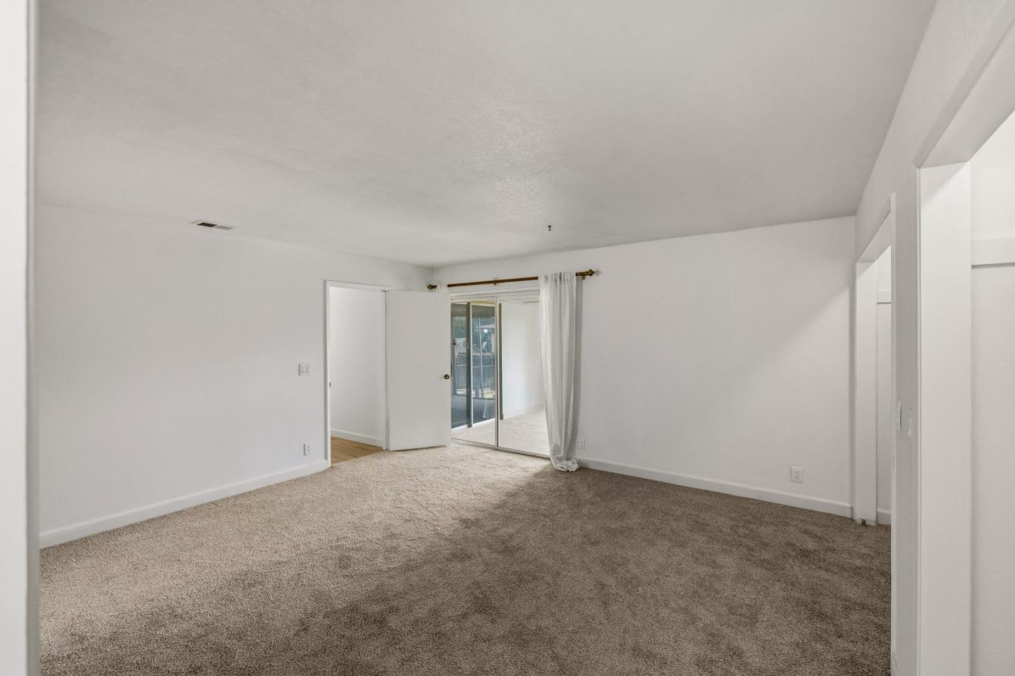 3092 Zanetta DR