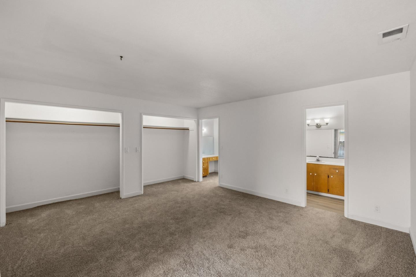 3092 Zanetta DR
