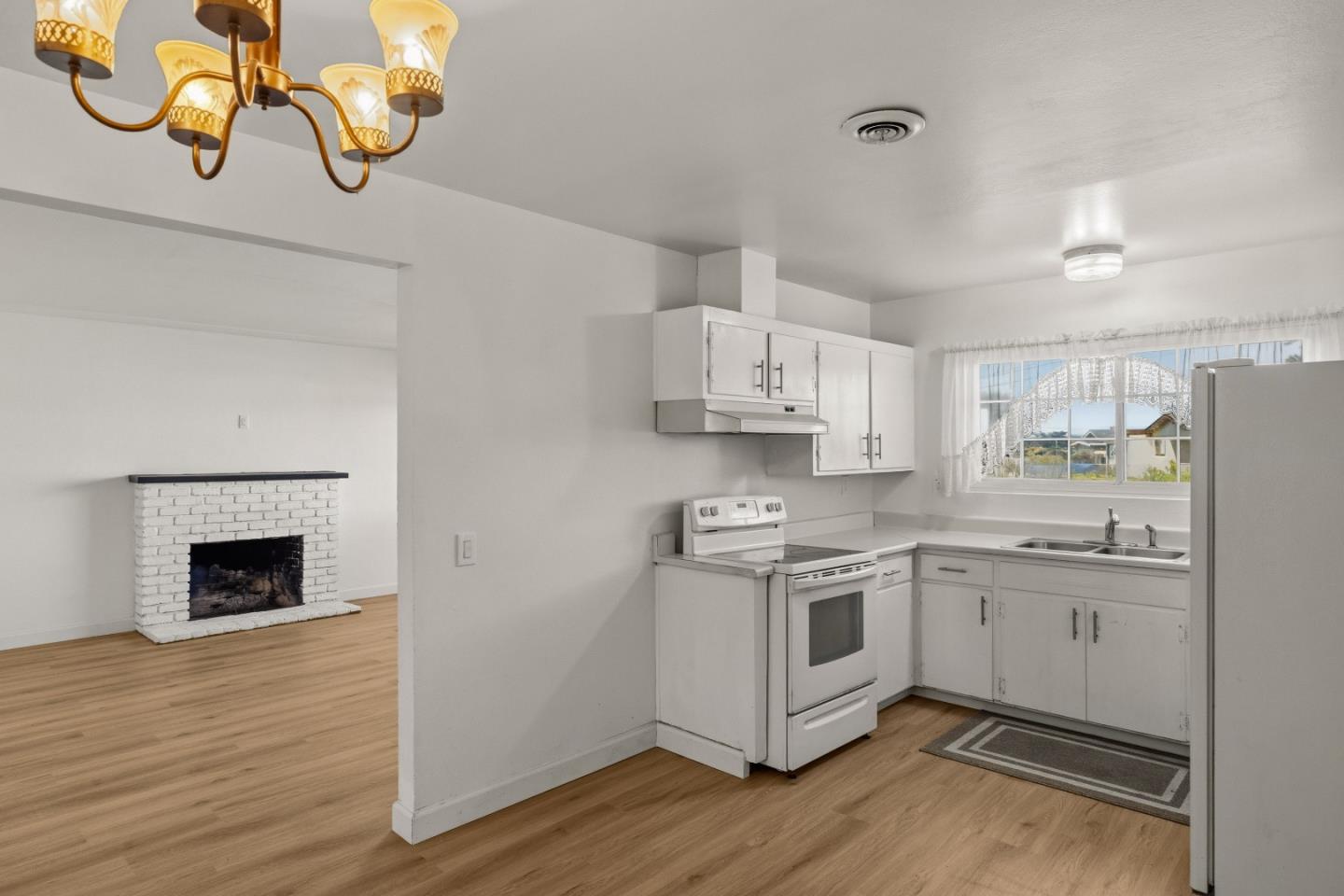 3092 Zanetta DR