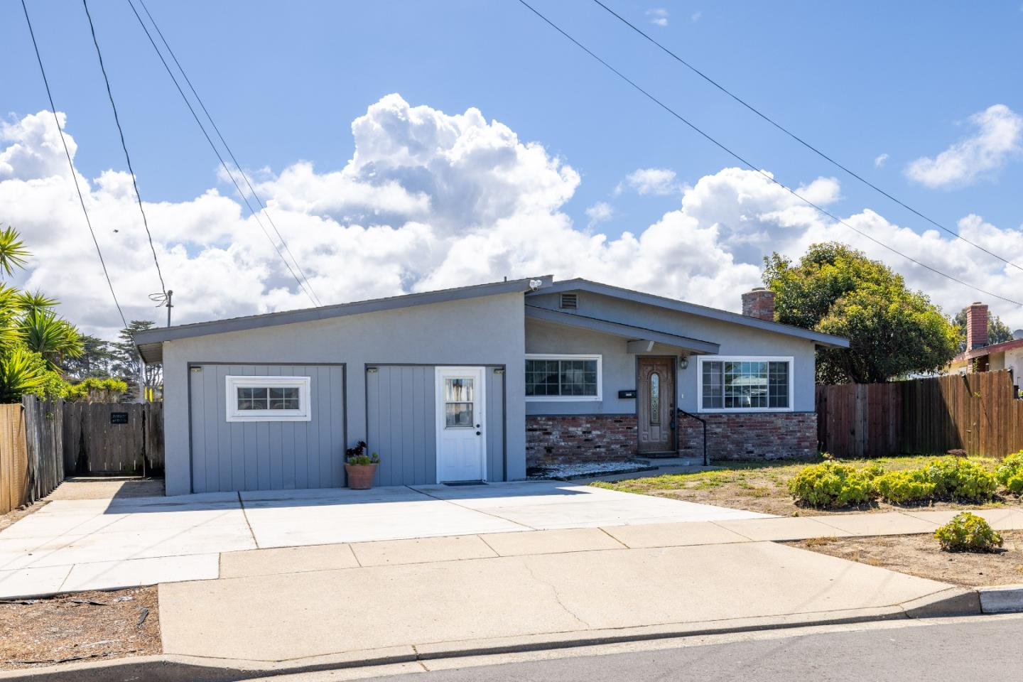 3092 Zanetta DR