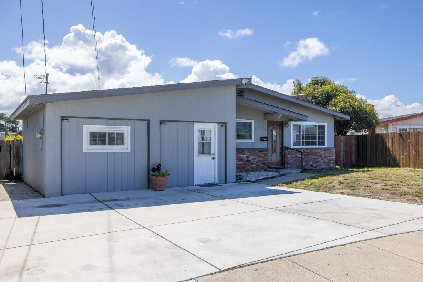 3092 Zanetta DR