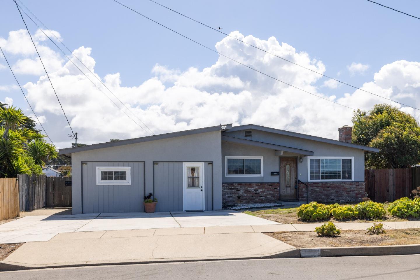 3092 Zanetta DR