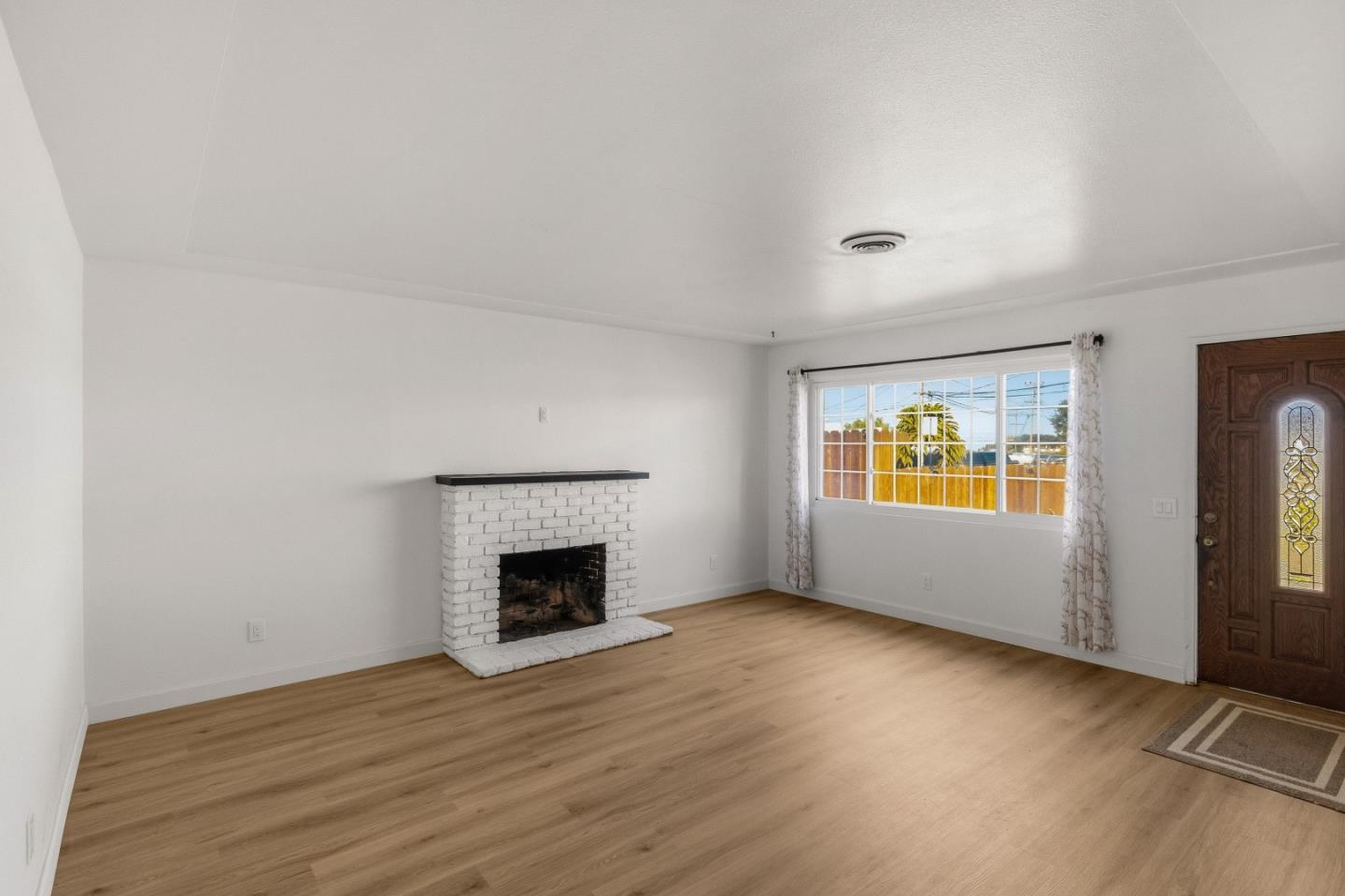 3092 Zanetta DR