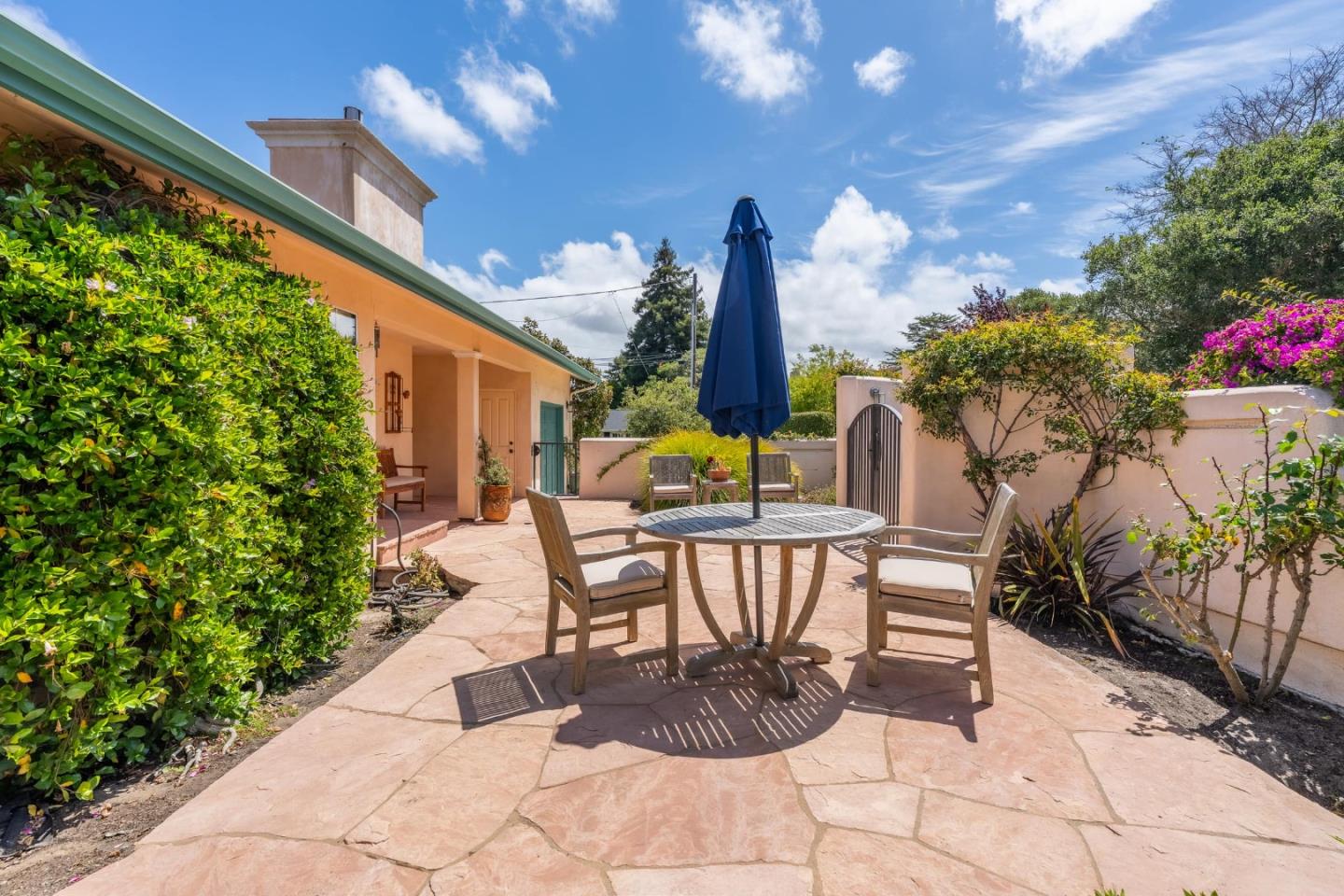 932 Monterey Circle