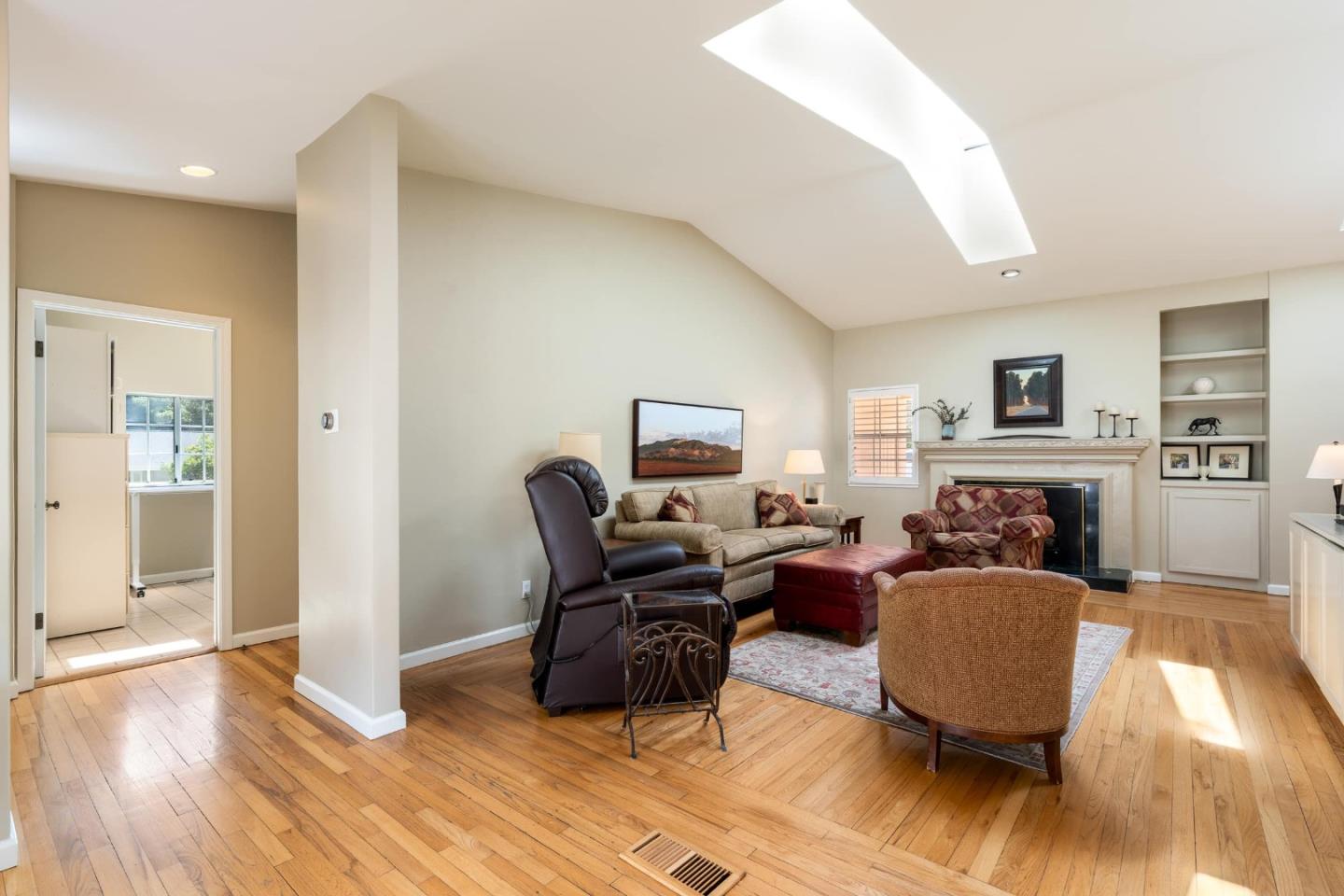 932 Monterey Circle