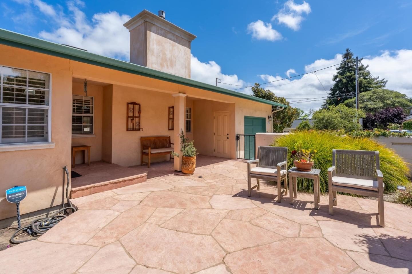 932 Monterey Circle
