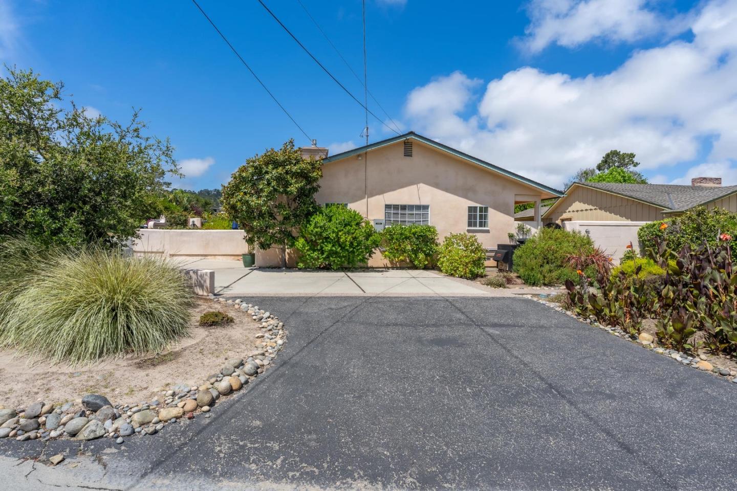 932 Monterey Circle
