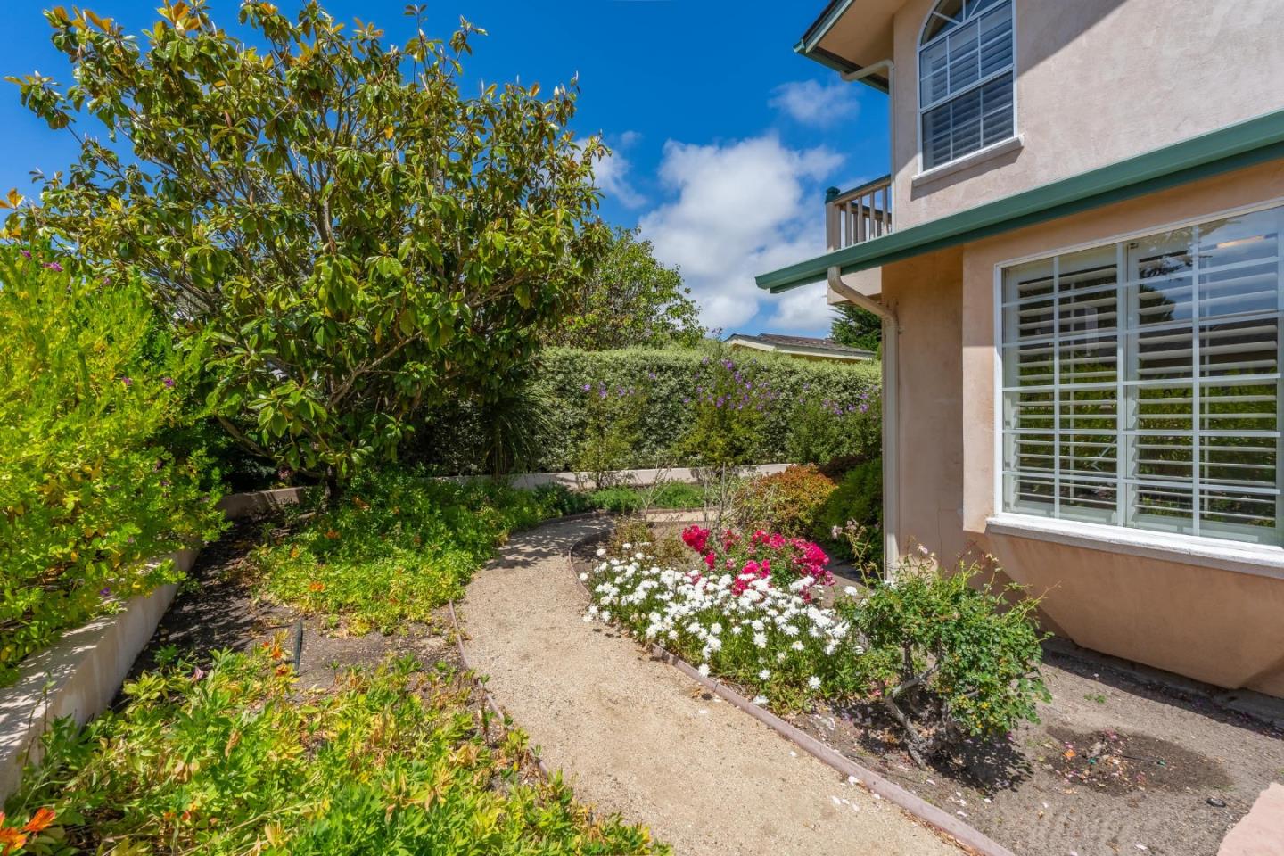 932 Monterey Circle