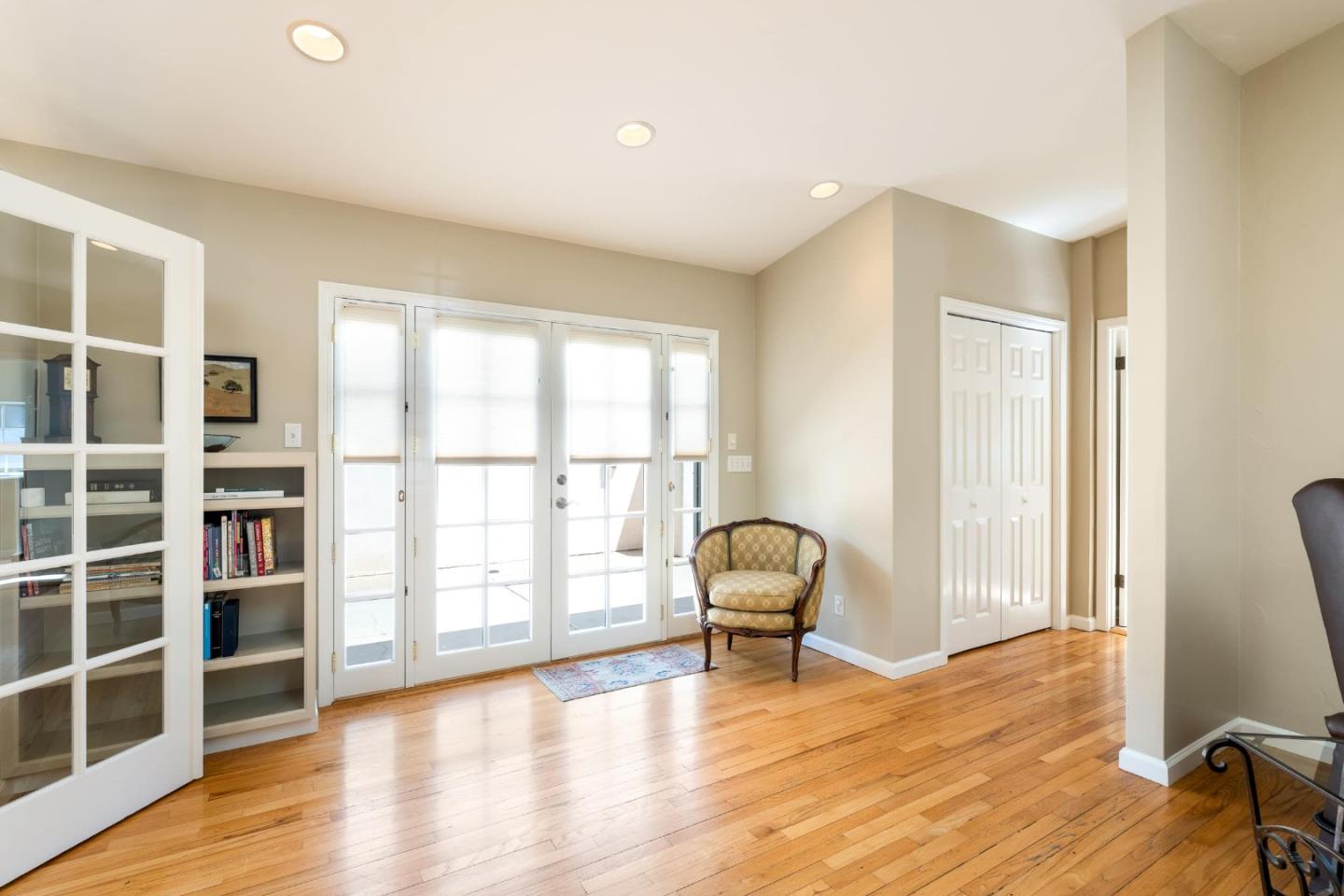 932 Monterey Circle