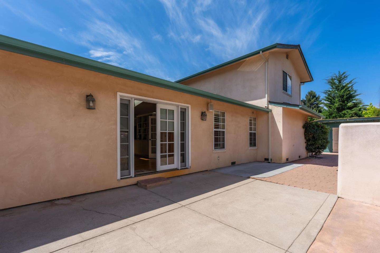 932 Monterey Circle