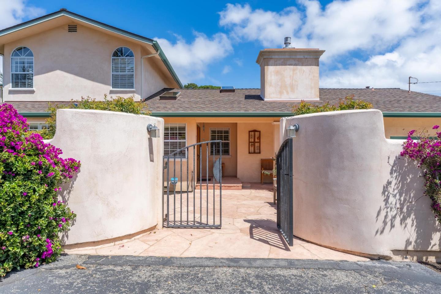 932 Monterey Circle