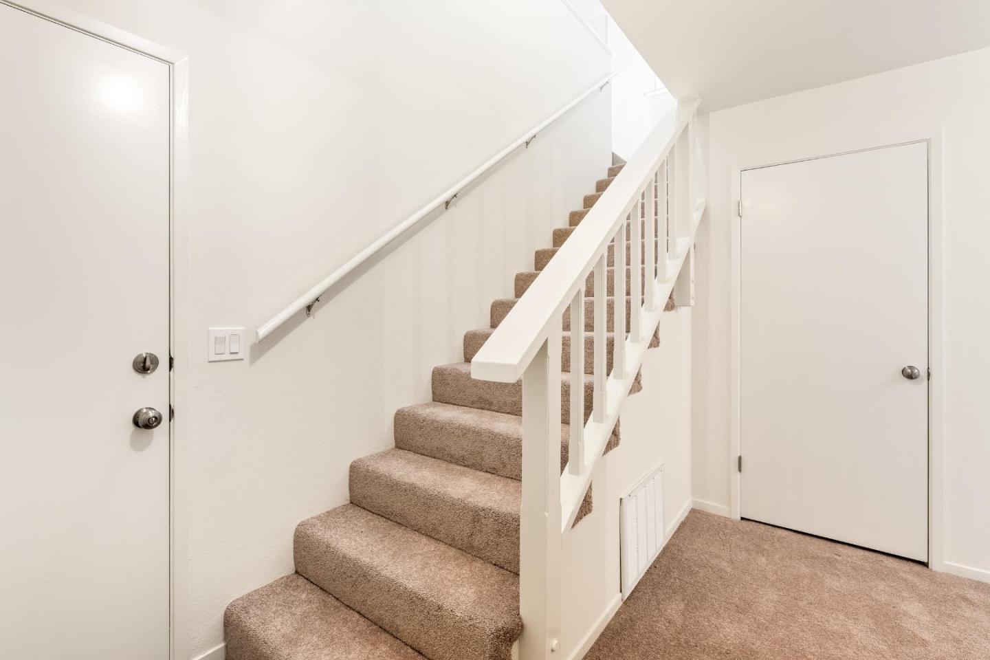 2363 Irving AVE