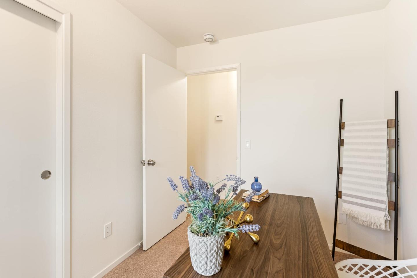 2363 Irving AVE
