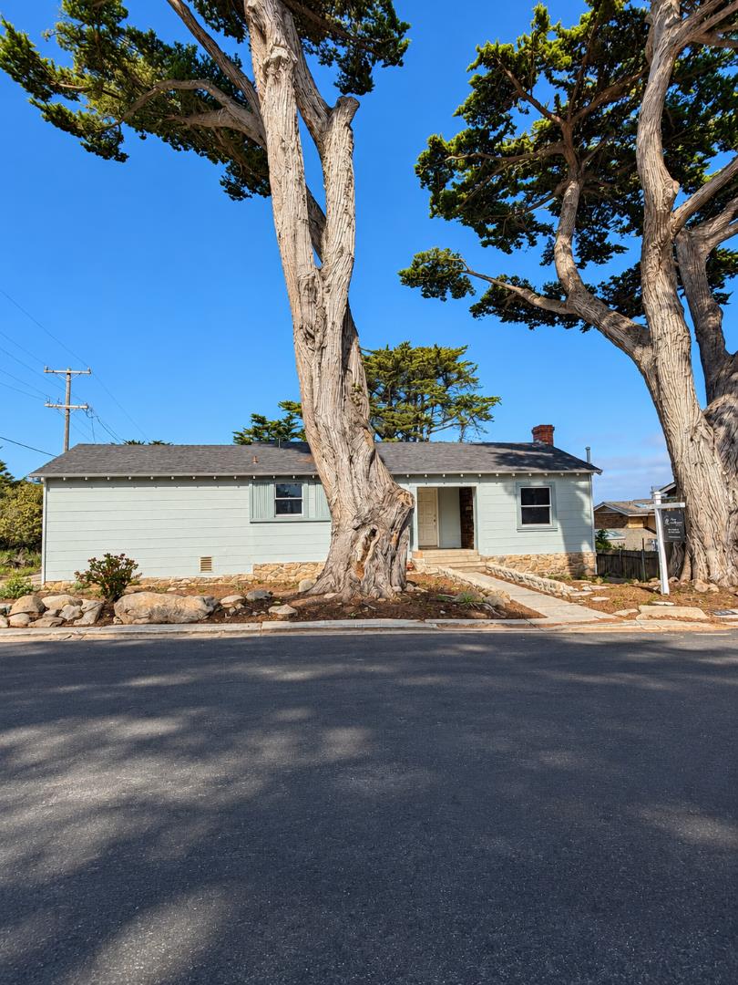 1046 BALBOA