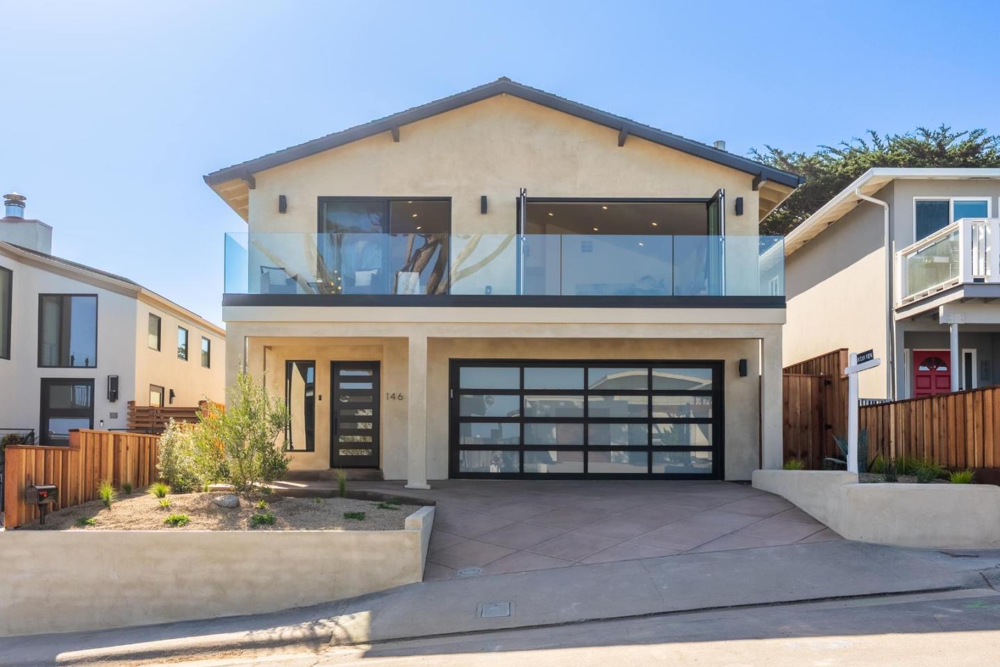 146 Seafoam AVE