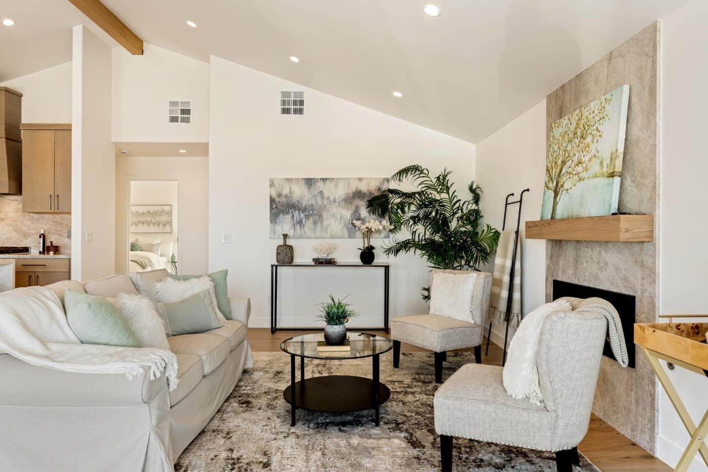 146 Seafoam AVE